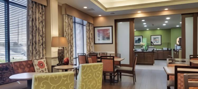 希尔顿欢朋酒店-华纳罗宾(Hampton Inn Warner Robins)图片