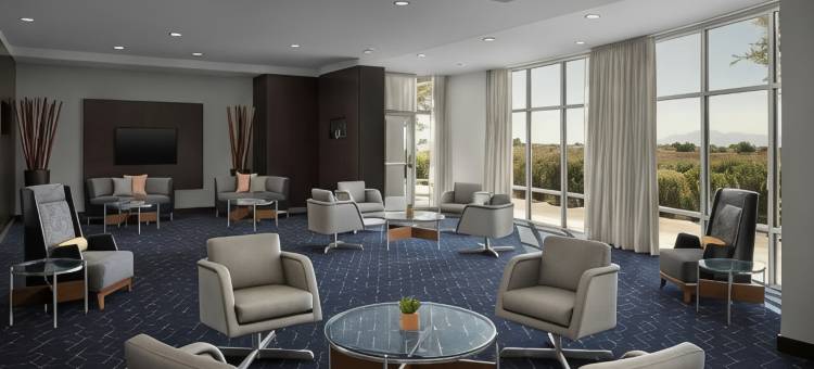 凤凰城钱德勒/时装中心万怡酒店(Courtyard Phoenix Chandler/Fashion Center)图片