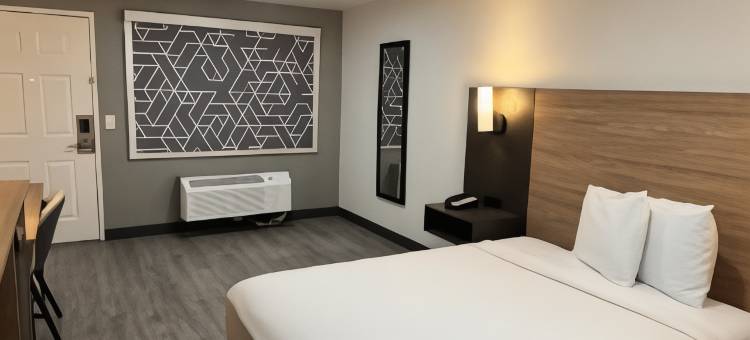 兰乔米拉奇千棕榈罗德威套房酒店(Rodeway Inn & Suites Thousand Palms - Rancho Mirage)图片