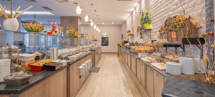 伊兹密尔温德姆华美达广场酒店(Ramada Plaza by Wyndham Izmir)图片