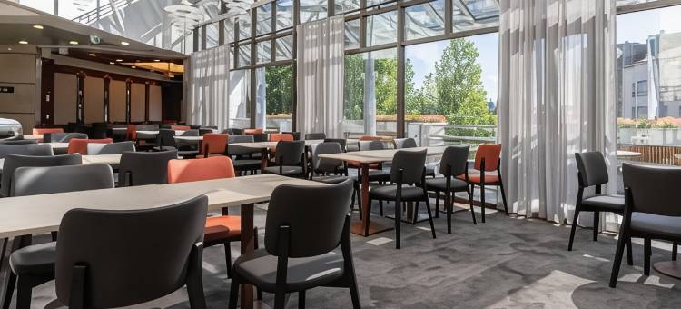 于韦斯屈莱站斯堪迪克酒店(Scandic Jyväskylä Station)图片