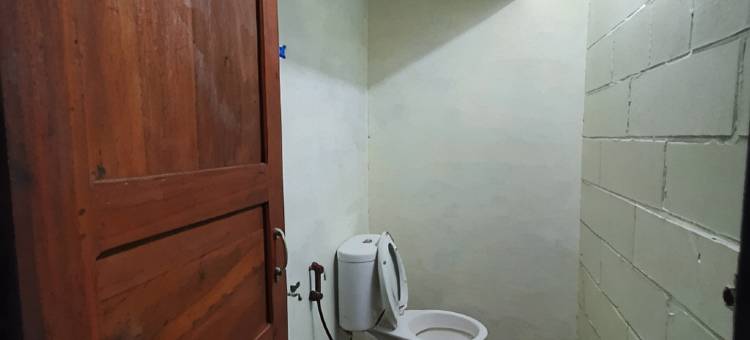 Rocky Guest House Syariah Mitra RedDoorz图片