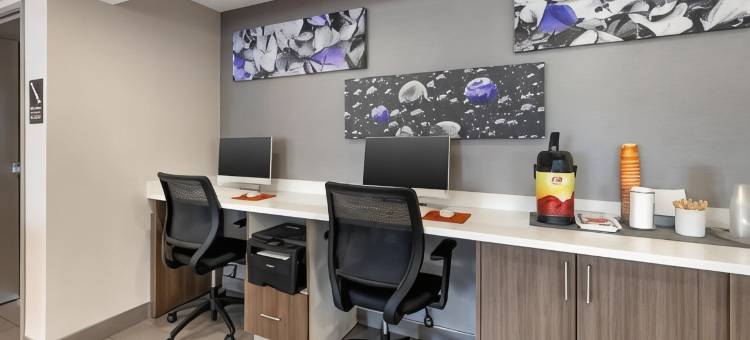 芝加哥橡树台-美居套房酒店(MainStay Suites Oakbrook Terrace - Chicago)图片