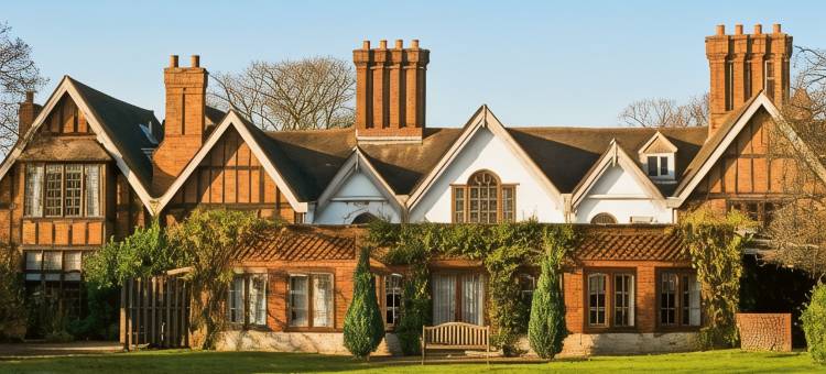 阿尔维斯顿庄园麦克唐纳德酒店(Macdonald Alveston Manor Hotel)图片