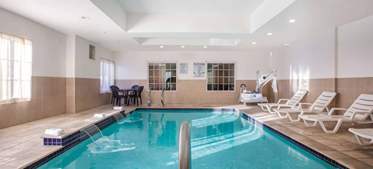 哥伦布拉昆塔温德姆套房酒店(La Quinta Inn & Suites by Wyndham Columbus TX)图片