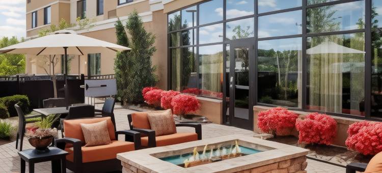 华盛顿匹兹堡/梅多兰兹万豪万怡酒店(Courtyard Pittsburgh Washington/Meadow Lands)图片