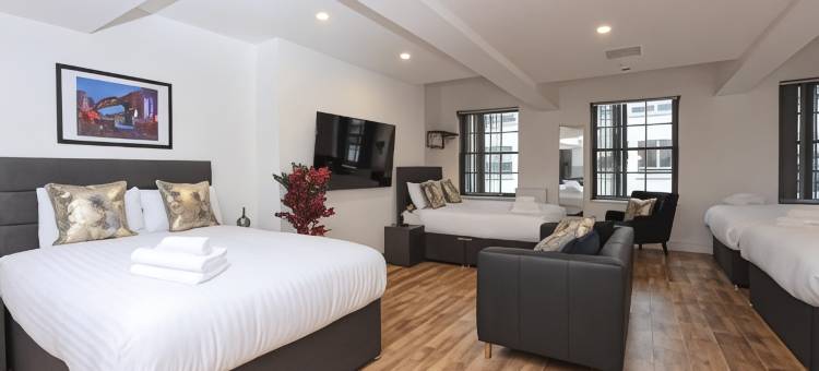 Concert Square Apartments by Happy Days图片