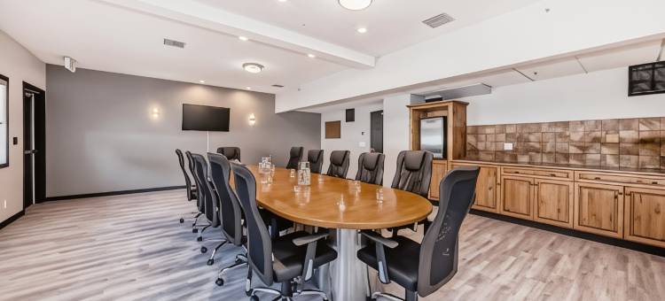 坎莫尔落基山旅馆(Canmore Rocky Mountain Inn)图片