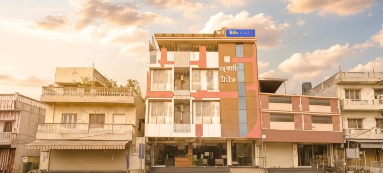 Fabhotel 拉古马尼宫殿(FabHotel Raghumani Palace)图片