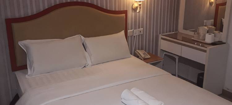 玫瑰小屋酒店 - 努沙再也工业园(Rose Cottage Hotel Taman Nusa Cemerlang)图片