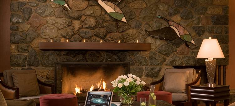 哈里森温泉水疗度假村(Harrison Hot Springs Resort & Spa)图片