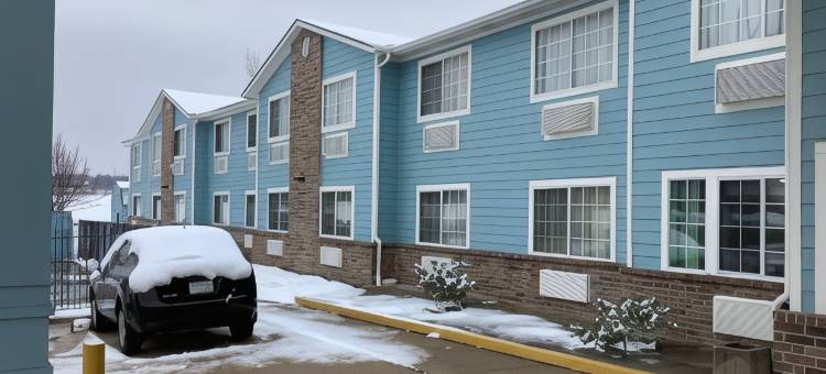 河滨-堪萨斯城温德姆速8酒店(Super 8 by Wyndham Riverside/Kansas City)图片