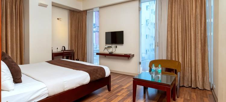 查塔里酒店(Hotel Chaitali - Pure Veg)图片