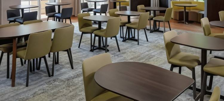 劳德代尔堡北部赛普拉斯克里克万怡酒店(Courtyard Fort Lauderdale North/Cypress Creek)图片