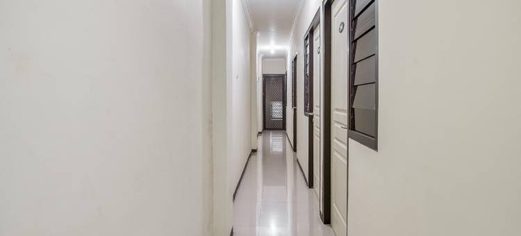 库尔柯斯特伊斯兰酒店-近泗水卡扎购物中心(KoolKost Syariah Near Kaza Mall Surabaya)图片