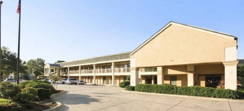 沃尔顿堡滩玛丽埃斯特贝蒙特套房酒店(Townhouse Fort Walton Beach Hurlburt Field)图片