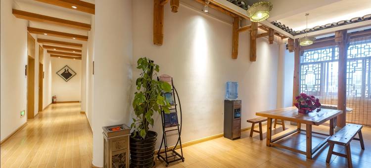 云客江畔美居(柳州三江鼓楼风雨桥店)图片