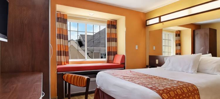 艾诺拉哈里斯堡贝斯特韦斯特优质套房酒店(Best Western Plus Harrisburg Mechanicsburg)图片