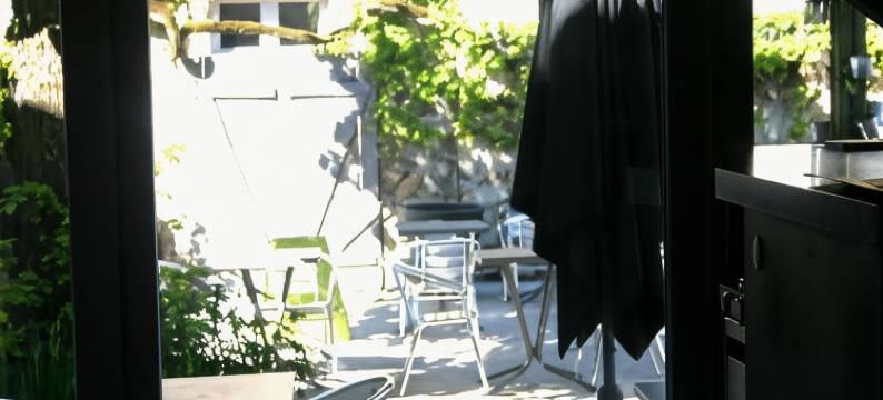 SY 阳台餐厅酒店(La Terrasse - Hôtel Restaurant à Vézelay)图片