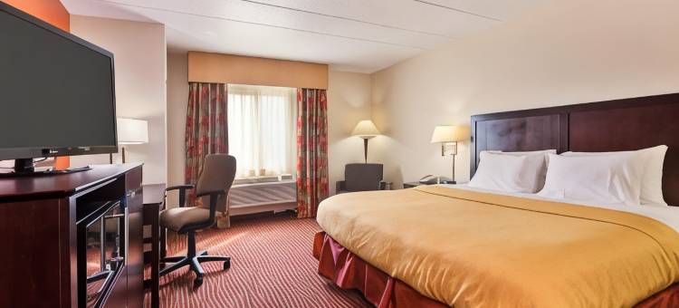 马斯卡廷美吟温德姆酒店(AmericInn by Wyndham Muscatine)图片