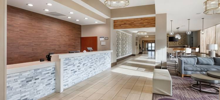 布鲁克林中心贝斯特韦斯特酒店及会议中心(Comfort Inn)图片