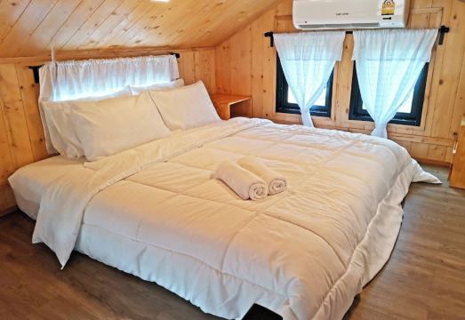 Tiny House on Koh Lanta Only 2 Mins Walk to the BeachHotel Overview