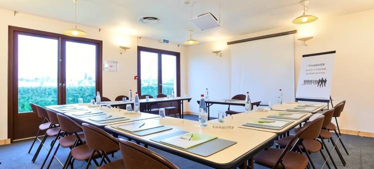 讷韦尔北- 瓦雷讷勒康铂 酒店(Campanile Nevers Nord - Varennes Vauzelles)图片