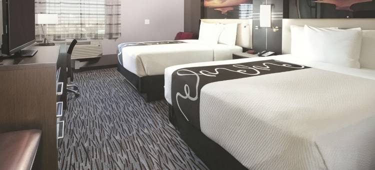 阿马里洛机场拉昆塔温德姆套房酒店(La Quinta Inn & Suites by Wyndham Amarillo Airport)图片