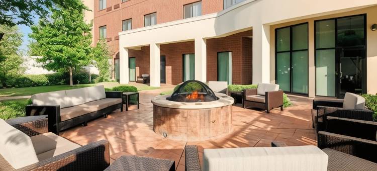 达拉斯阿林顿南万怡酒店(Courtyard Dallas Arlington South)图片