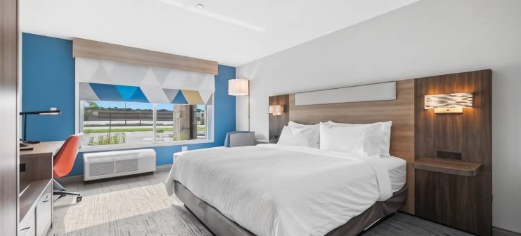 Holiday Inn Express & Suites Marinette图片