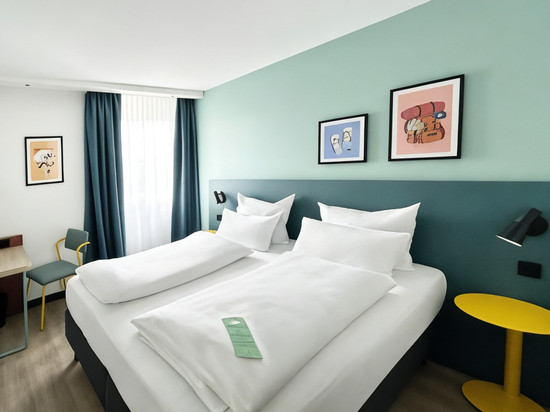 奥斯纳布吕克加纳酒店