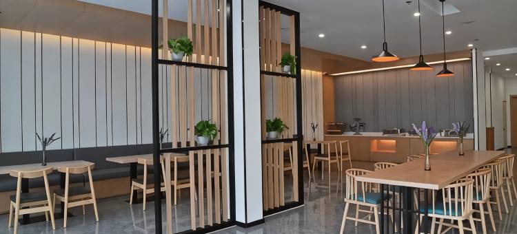 华驿浩睡酒店(临沂鲁南家具城桃源科技广场店)图片