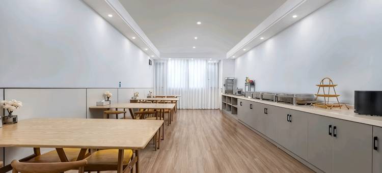 云上酒店 | 沉浸影音·星空美学国际酒店(秀山火车站花灯广场店)图片