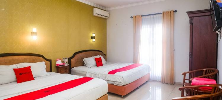 红多兹Plus酒店-近阿迪素拓机场2号(RedDoorz Plus near Adisucipto Airport 2)图片