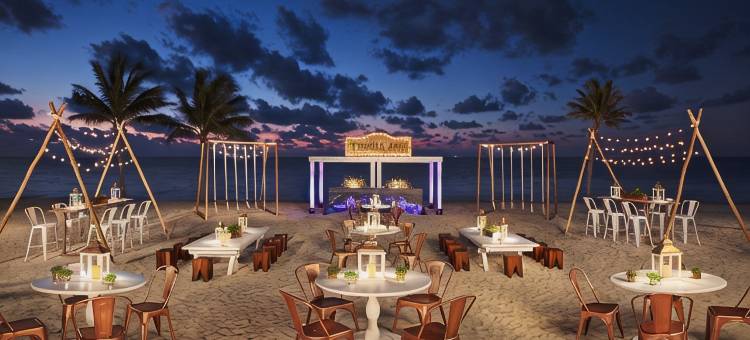绝美坎昆海滨全包式度假村及水疗中心 - 限成人入住(Breathless Riviera Cancun Resort & Spa-All Inc.-Adults Only)图片