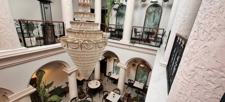 苏尔皇家酒店(Sur Royal's Hotel)图片