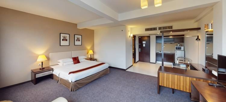帝苑酒店(Ritz Garden Hotel)图片