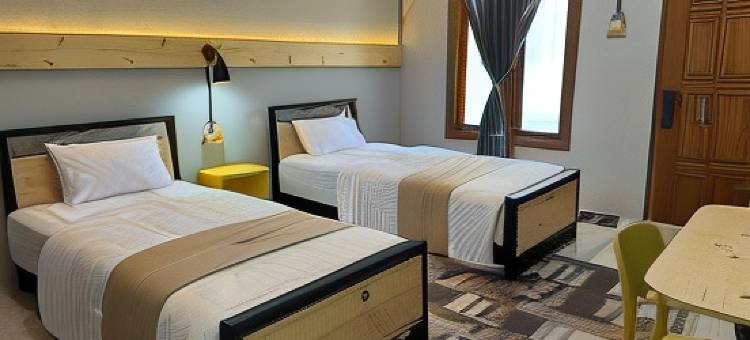 肯内瓦生活酒店-靠近沃诺萨里阿伦阿伦-美特拉红门酒店(Kenewae Living Near Alun-Alun Wonosari Mitra RedDoorz)图片