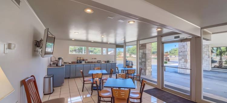 尤瓦尔迪美洲最佳价值酒店(Americas Best Value Inn Uvalde)图片