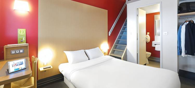 东瓦讷莫尔比昂海湾民宿酒店(B&B Hotel Vannes Est Golfe du Morbihan)图片