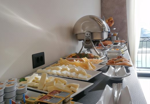 Hotel Lazaro Hotel Overview