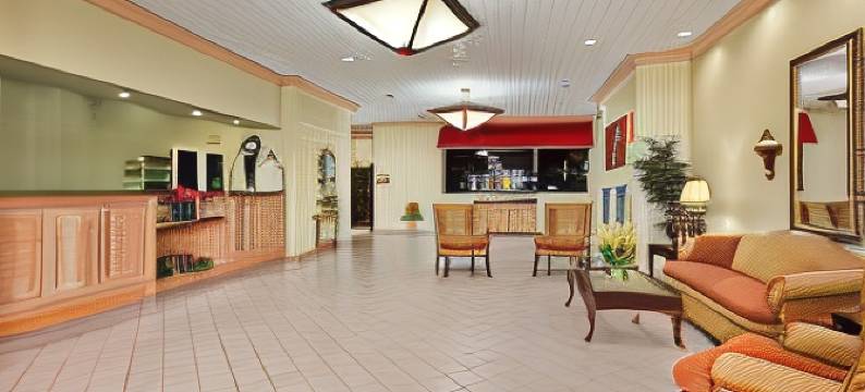 维斯维尔温德姆华美达酒店(Ramada by Wyndham Wytheville)图片