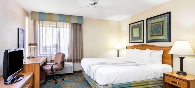 埃尔帕索东拉昆塔温德姆套房酒店(La Quinta Inn & Suites by Wyndham El Paso East)图片