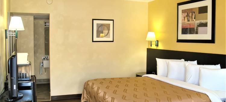 皇家前线谢南多厄国家公园附近呗盟温德姆酒店(Baymont by Wyndham Front Royal Near Shenandoah National Park)图片