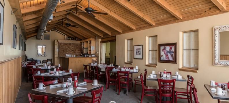 贝斯特韦斯特SureStay精选图姆斯顿瞭望山林小屋(Tombstone Lookout Lodge, SureStay Collection by Best Western)图片