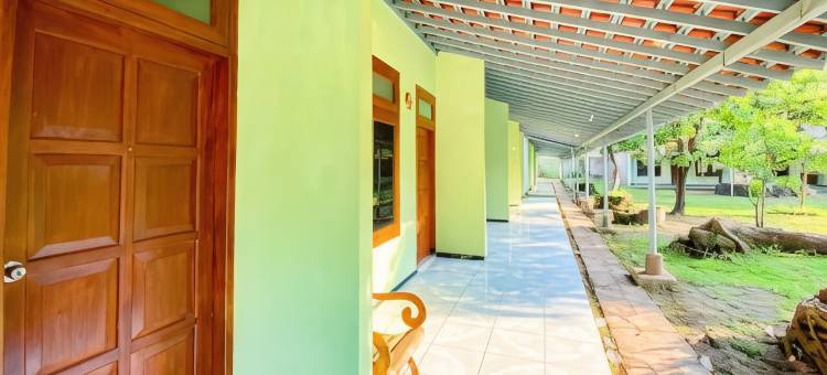 San Sui Hotel Mitra RedDoorz图片