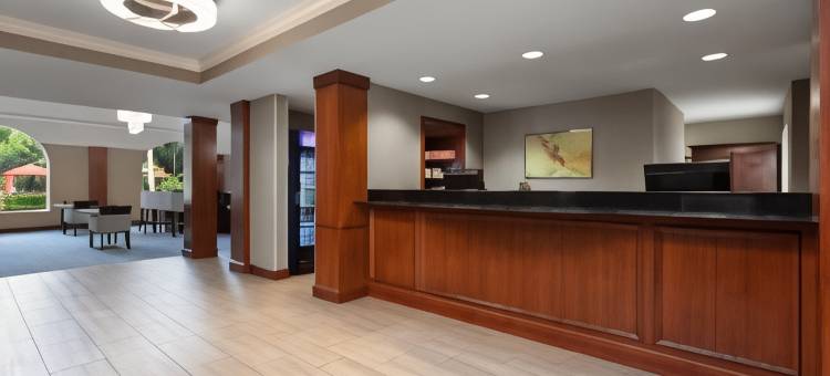 那不勒斯浩枫温德姆公寓(Hawthorn Extended Stay by Wyndham Naples)图片