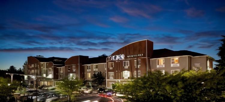 贝斯特韦斯特领航者套房行政住宅酒店(Best Western Plus Navigator Inn  Suites)图片