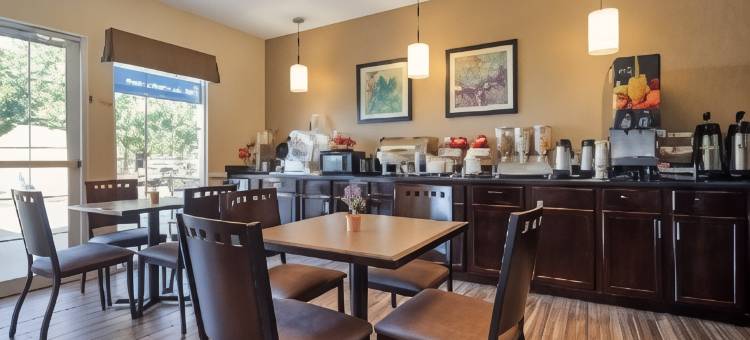 总督贝斯特韦斯特套房酒店(Best Western Governors Inn  Suites)图片