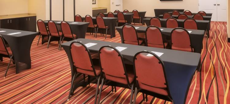 卡温顿欢朋酒店(Hampton Inn Covington)图片